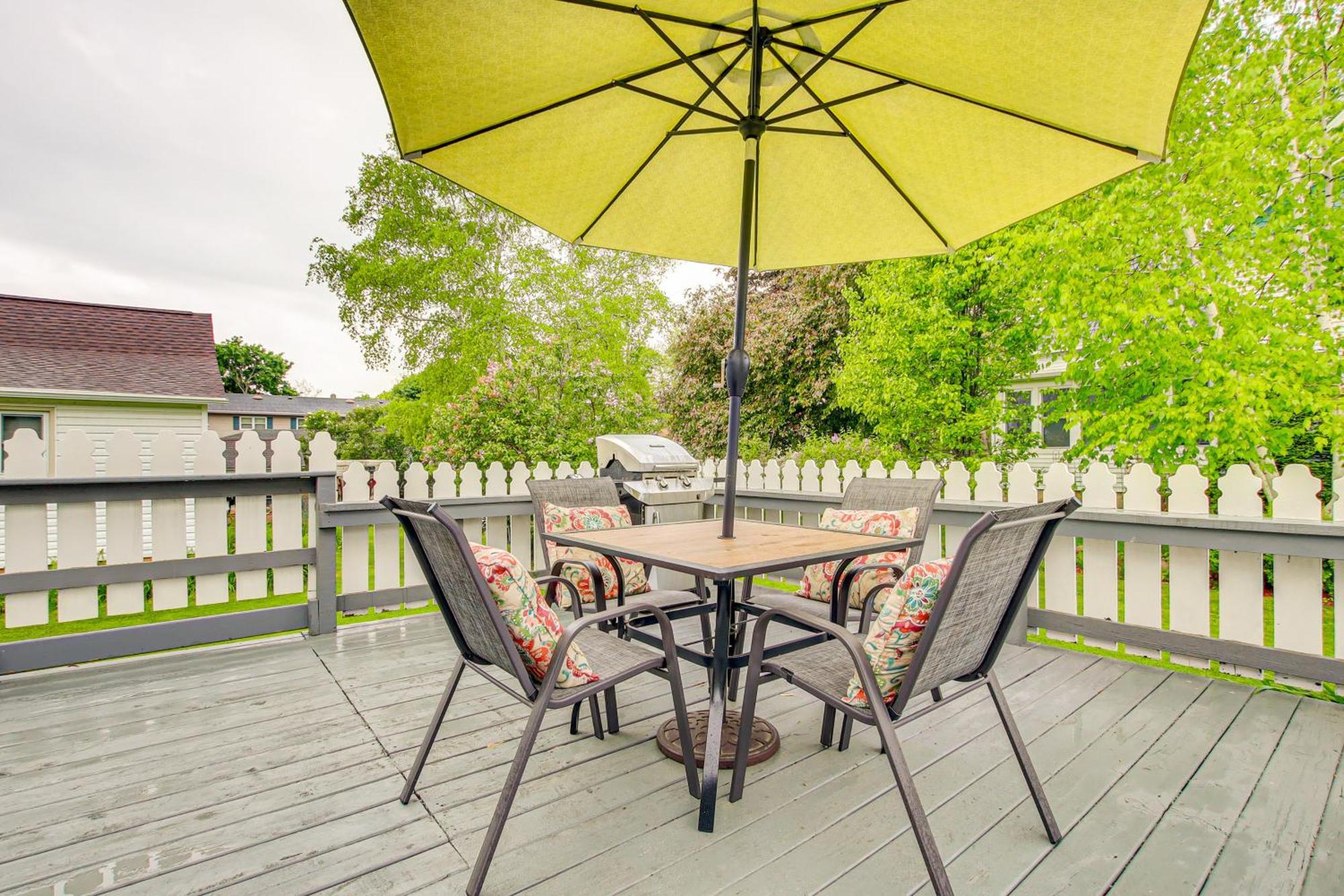 Lavish House With Patio - 2 Blocks To Green Lake! Extérieur photo